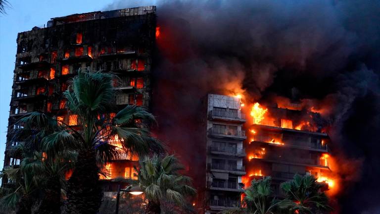 Ascienden A Los Heridos En El Incendio De Valencia Seis De Ellos