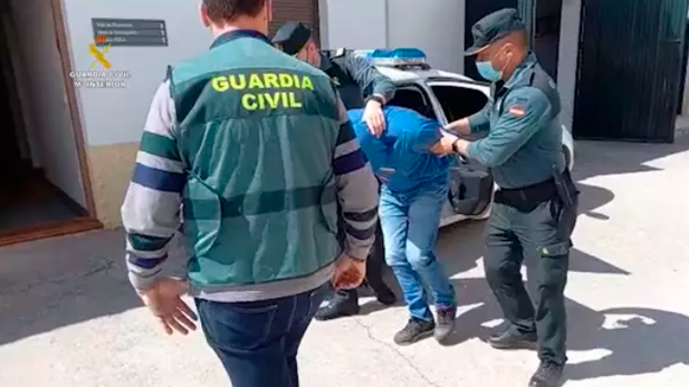 La Guardia Civil Detiene A Tres Personas En Martos En El Marco De La